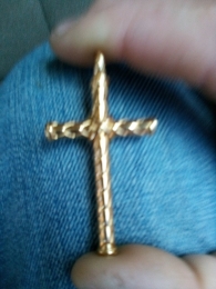 22ct gold solid cross
