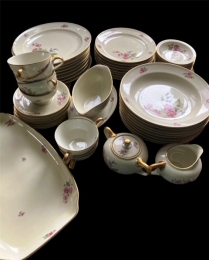 Service for 8 Vintage Rosenthal Primrose China. Circa 1933 Germany